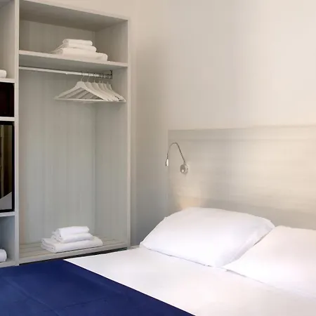 Torre San Vito Villaggio Ξενοδοχείο