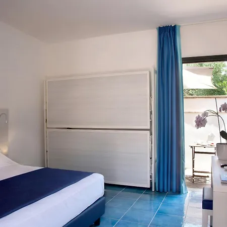 Torre San Vito Villaggio 3*
