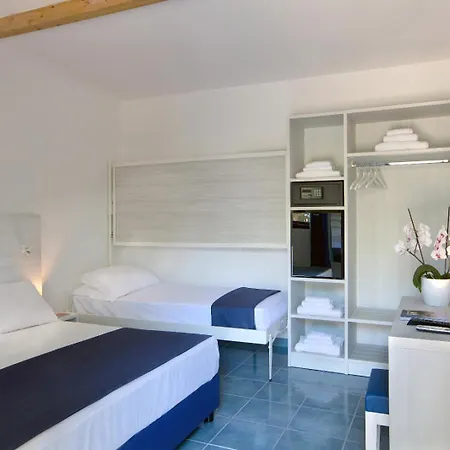 Hotell Torre San Vito 3s 3*